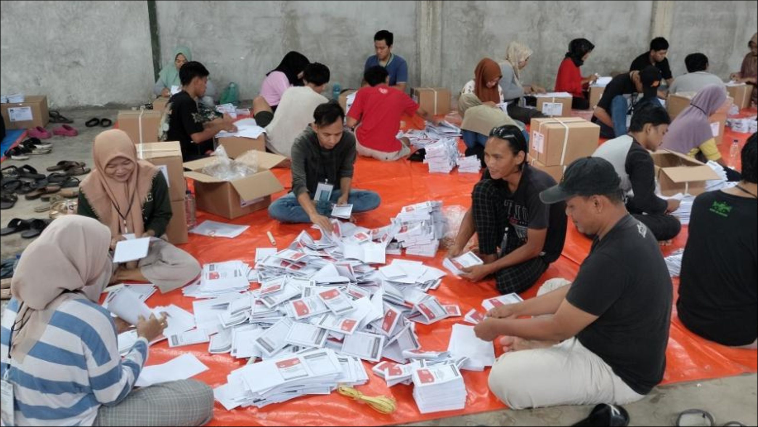 Kejar Tayang, KPU Batang Tambah Personil Sortir Suarat Suara Pemilu 2024